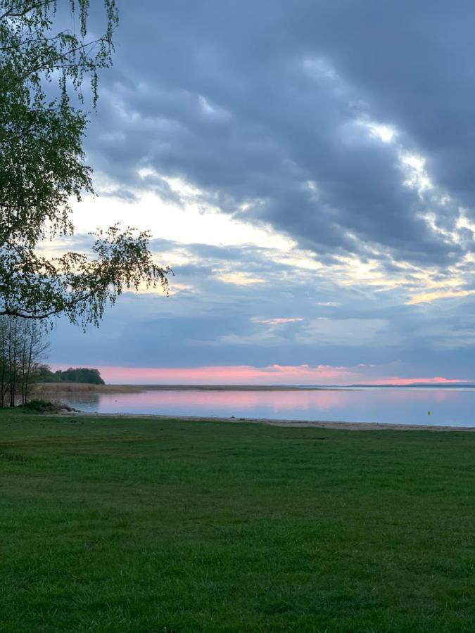 Uroczy Dom Nad Jeziorem Sniardwy Tuz Obok Plazy Nowe Guty Bagian luar foto